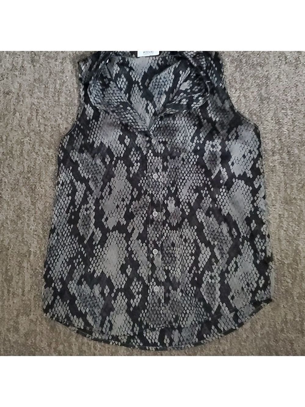 Ladies top size 10